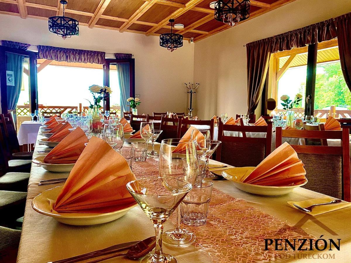 Penzion Pod Tureckom Hotel Trenčianske Bohuslavice Buitenkant foto