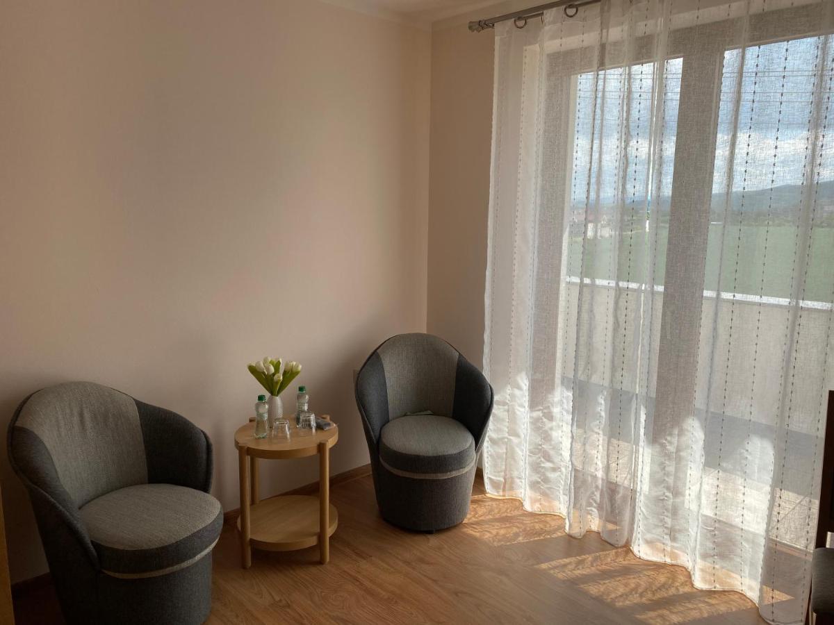 Penzion Pod Tureckom Hotel Trenčianske Bohuslavice Buitenkant foto