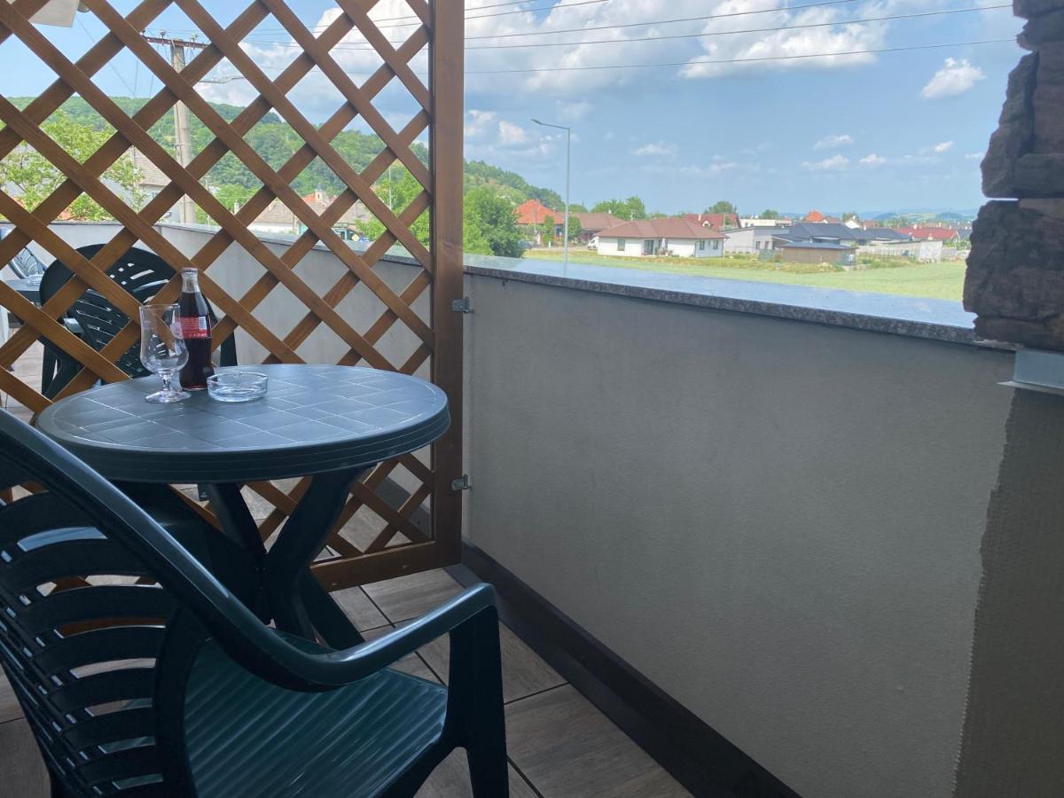 Penzion Pod Tureckom Hotel Trenčianske Bohuslavice Buitenkant foto