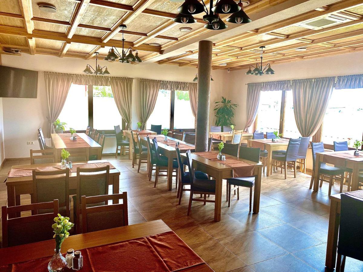 Penzion Pod Tureckom Hotel Trenčianske Bohuslavice Buitenkant foto